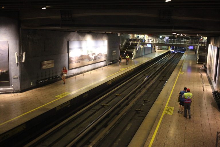 Licitaciones para líneas 8 y 9 del Metro fueron declaradas desiertas