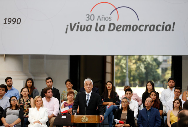Piñera en acto por los 30 años de democracia: 