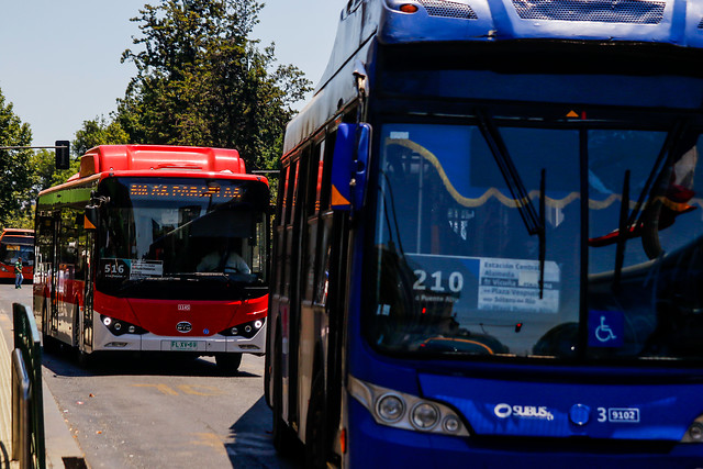 Suspenden servicio de micros en Puente Alto y San Bernardo