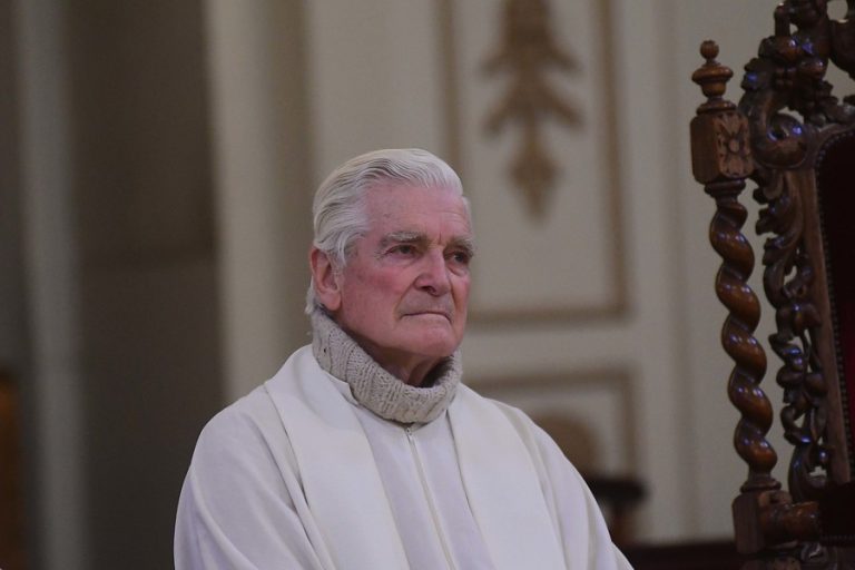 Murió el padre Mariano Puga, el 