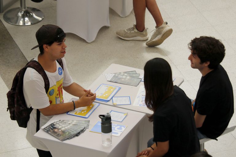 Profesores universitarios piden suspender las clases presenciales para evitar contagios de coronavirus