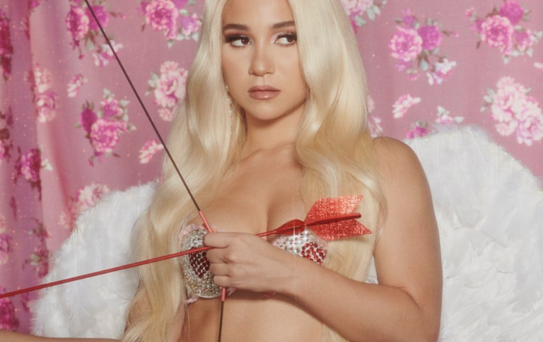 Princesa Alba llama a quedarse en casita: 