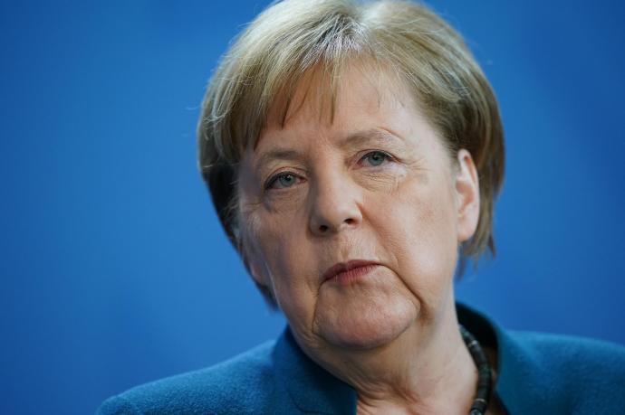 Angela Merkel está en cuarentena domiciliaria luego de tener contacto con un infectado
