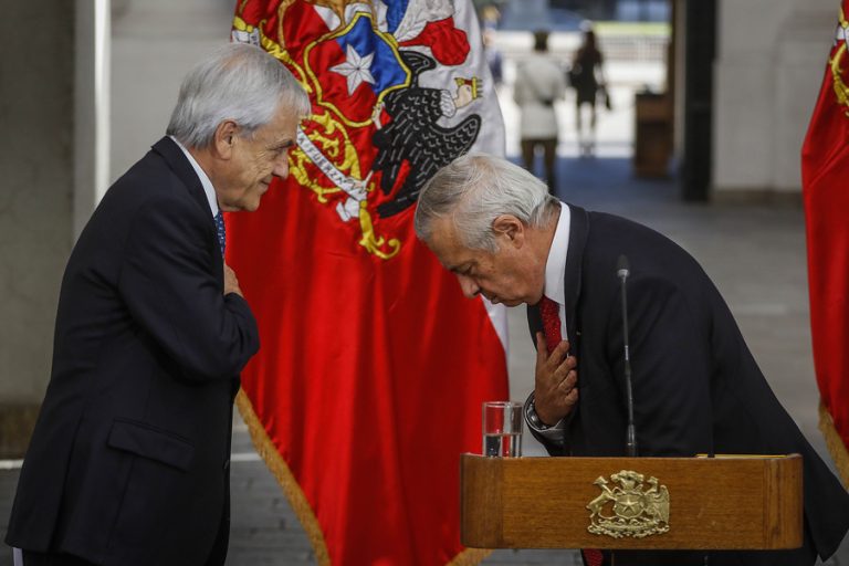 Cadem: Crece aprobación de Presidente Piñera y ministro Mañalich en medio de la crisis sanitaria por COVID-19