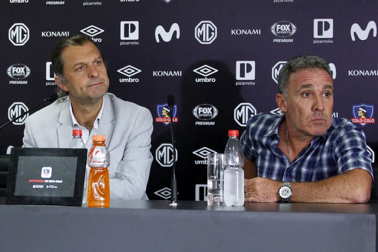 Blanco y Negro se adapta a la crisis y pospone la búsqueda de DT para Colo Colo