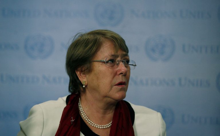 Presos políticos, adultos mayores y enfermos: Bachelet pidió a los gobiernos liberar reclusos para despejar las cárceles