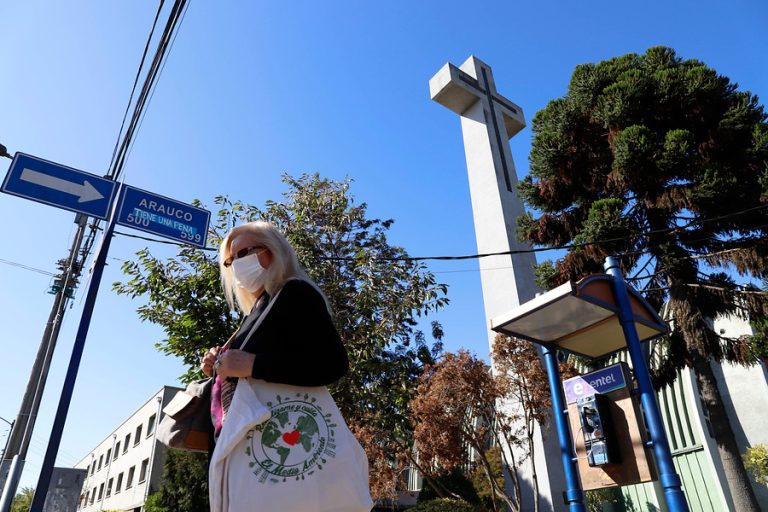 230 nuevos casos de COVID-19 y cuarentena total para Chillán y Osorno