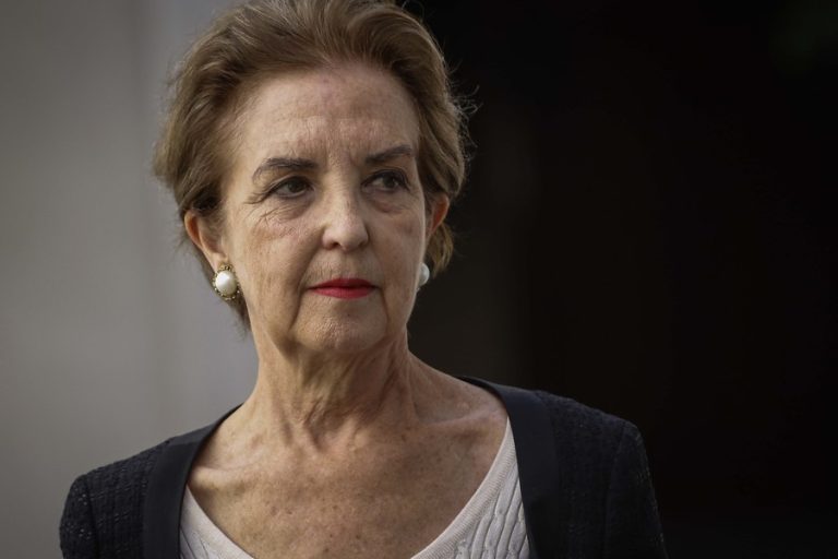 Ministra Hutt ante posible cierre de estaciones de Metro: 