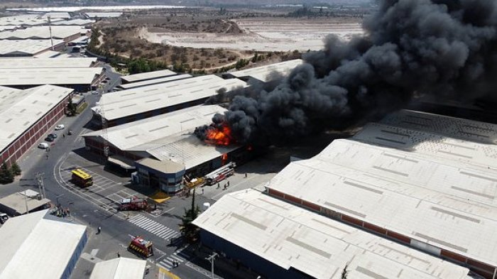 Explosión en bodega de Pudahuel dejó cuatro fallecidos