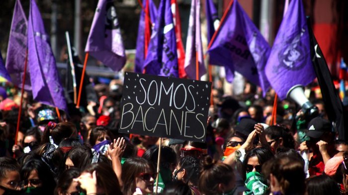 Multitudinaria marcha por el día de la mujer: Las historias que dejó la conmemoración del 8M