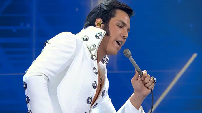 Elvis Presley se lució con su movimiento de pelvis y potente voz