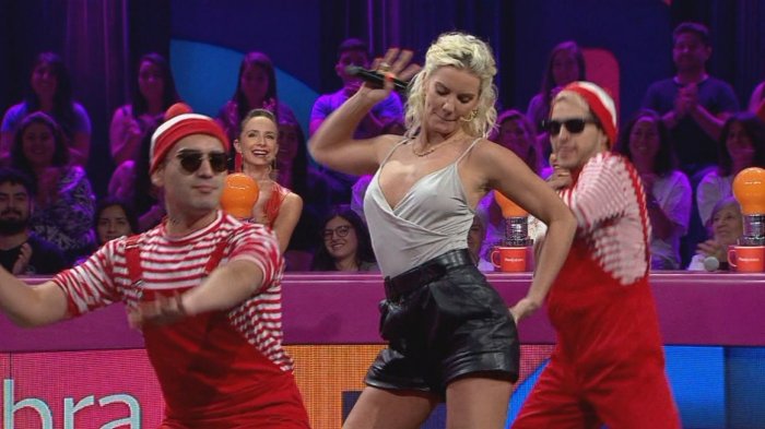 Javiera Acevedo sorprende con reggaeton de infarto en Pasapalabra