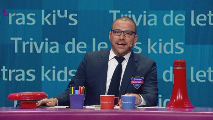 ¡El hombre de las mil voces! Julián quiso impresionar a los niños con sus imitaciones