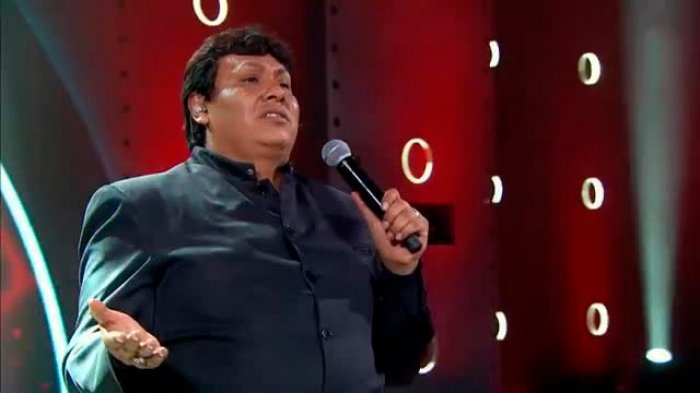 Juan Gabriel se la juega para ingresar a la Academia