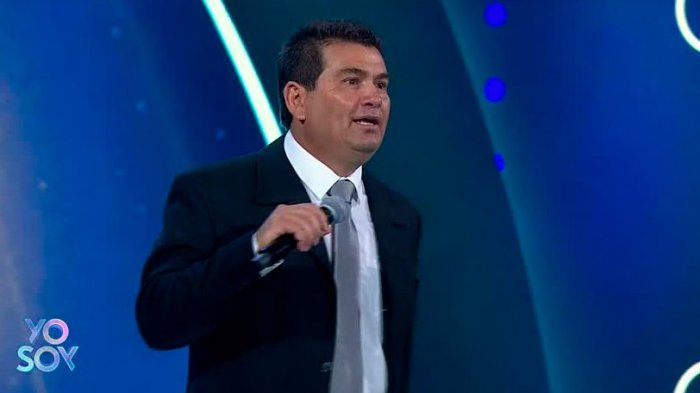 ¡Tremenda personalidad! Imitador de Luis Miguel causa más risas que aplausos en Yo Soy