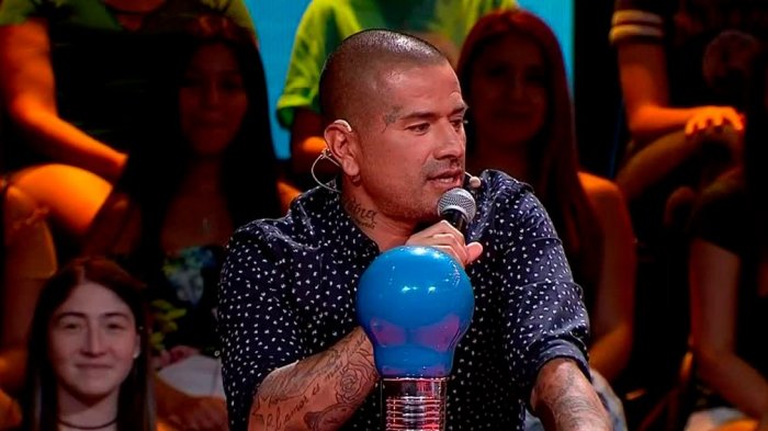 ¿Cambiando las reglas? Esta fue la curiosa petición que hizo Kike Acuña durante la Pista Musical