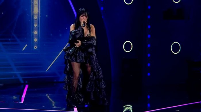 Selena lo dejó todo en el escenario para ingresar a Yo Soy