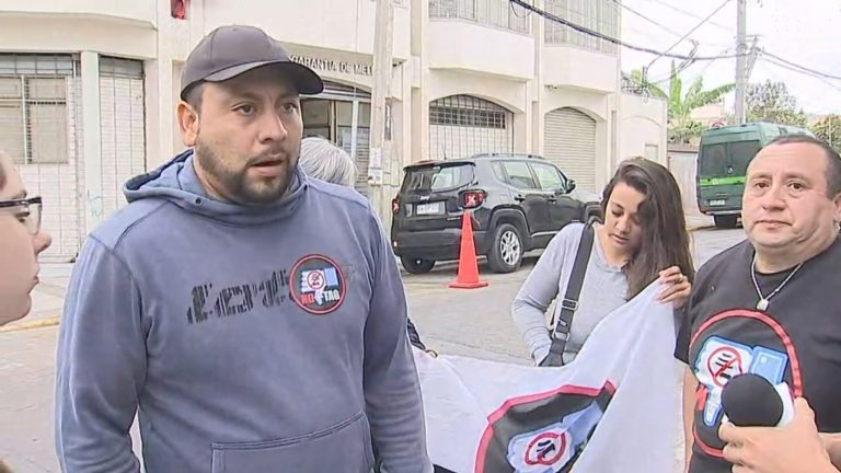 Decretan firma mensual para vocero de No+TAG tras ser acusado de conducir con un permiso de circulación falso