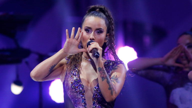 Denise Rosenthal sorprendió a todos al cantar con su pololo en Viña 2020