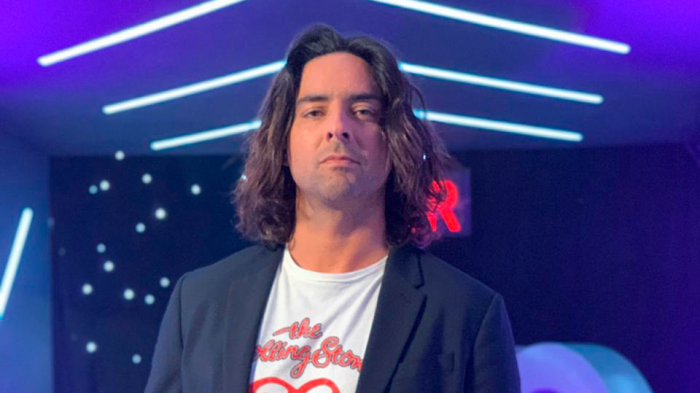 Cristián Riquelme sacó suspiros con sensual fotografía en redes sociales