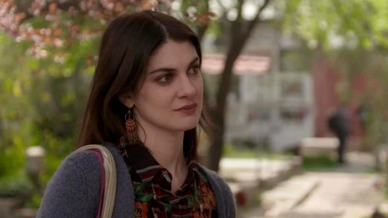 Próximo capítulo: Luchita va al cementerio