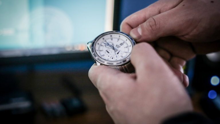 ¿Cuándo debemos cambiar la hora en Chile?