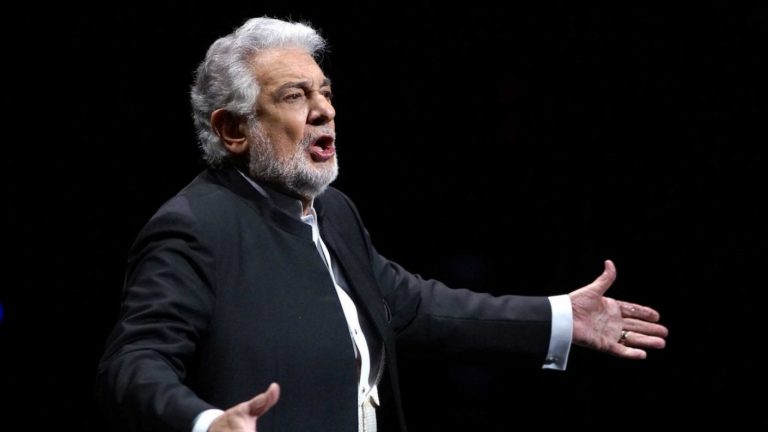 Plácido Domingo fue hospitalizado por coronavirus en México