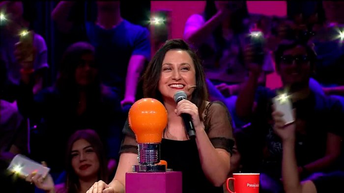 Carola Paulsen sorprendió con su propia versión de 