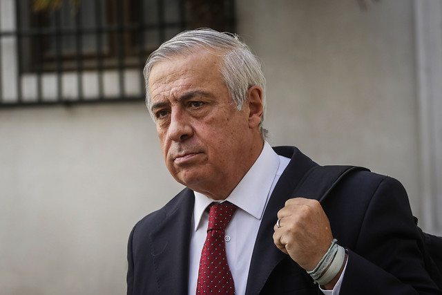 Mañalich explicó cómo está contando el gobierno la cifra de 