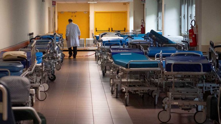 Niña de 12 años muere por coronavirus en Bélgica y se convierte en la víctima fatal más joven de Europa