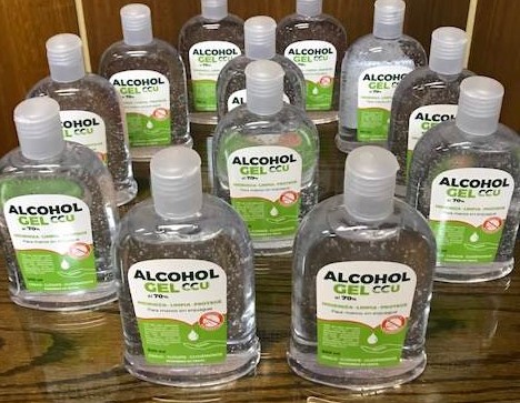 CCU producirá 100 mil botellas de alcohol gel para donar al Ministerio de Salud