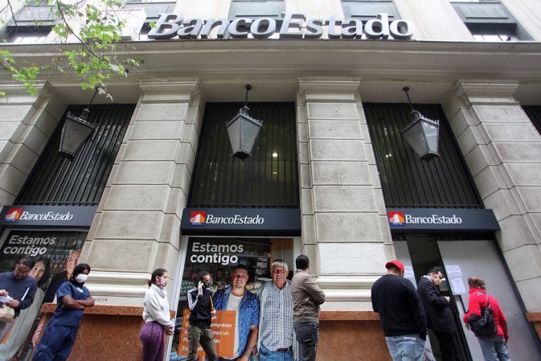 Bancos podrán postergar cuotas en créditos hipotecarios, de consumo y comercial de sus clientes