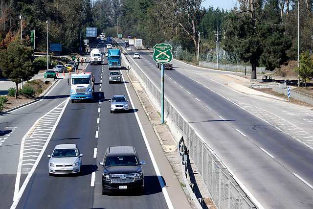 Semana Santa: Anuncian cordón sanitario en la Región Metropolitana para evitar viajes masivos