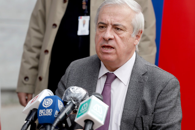 Ministro de Salud asegura que habrán más de 3 mil ventiladores disponibles en peak de COVID-19