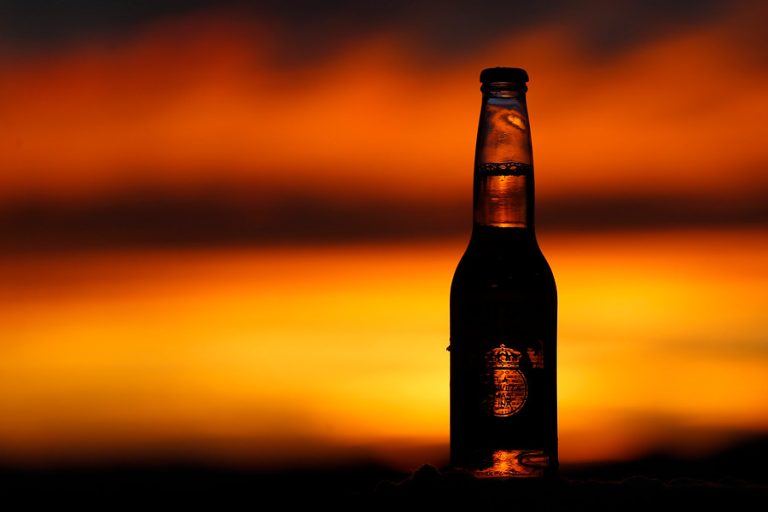 Cerveza Corona detiene su producción en México por medidas sanitarias