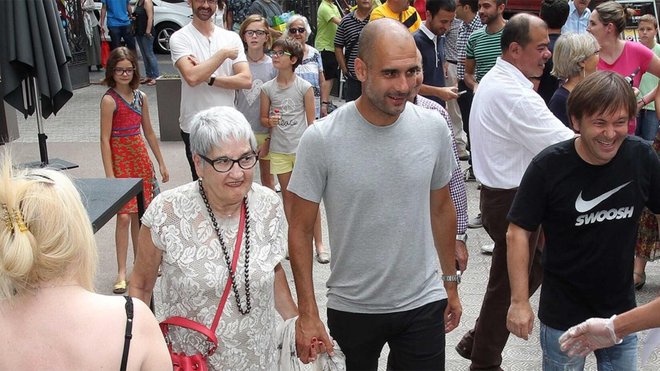 A los 82 años murió la madre de Pep Guardiola a causa del coronavirus