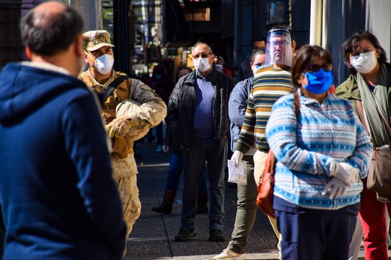 Minsal: Vitacura, Lo Barnechea y Las Condes son las comunas con mayor tasa de incidencia