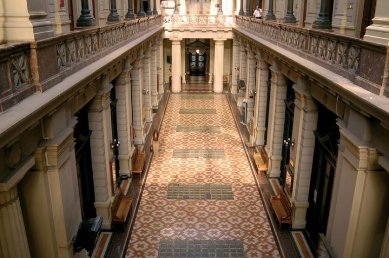 Corte de Apelaciones absuelve a ocho condenados por violaciones de DD.HH. y rebaja penas a otros nueve