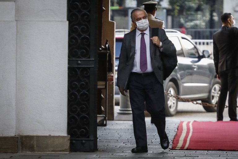 Polémica en medios internacionales: ¿Chile cuenta los fallecidos por coronavirus como pacientes recuperados?