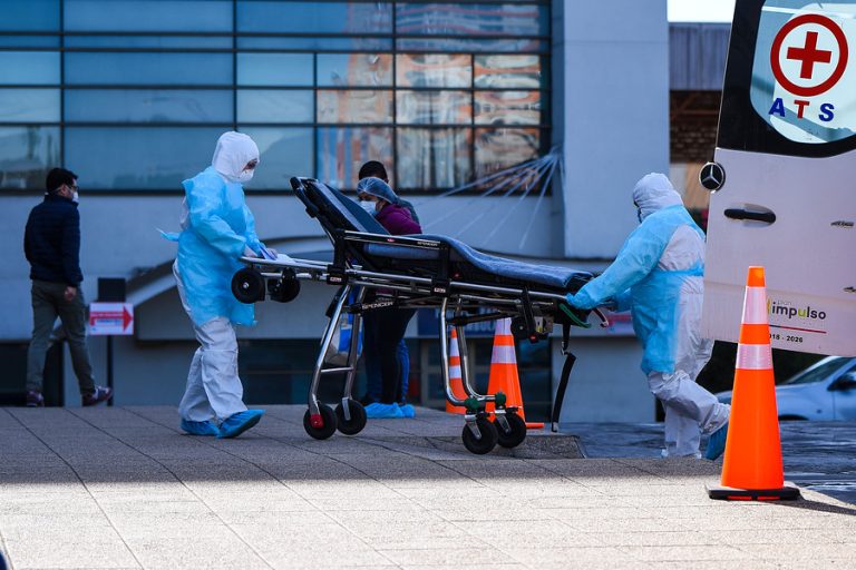 Nuevo estudio afirma que pacientes con COVID-19 pueden infectar a otros 3 días antes de tener los síntomas