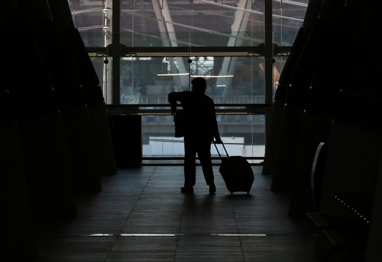 Golpe al turismo chileno: Un 45% de las empresas ha despedido a sus trabajadores tras la crisis sanitaria