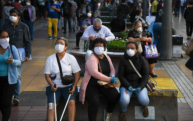Gobierno anuncia uso obligatorio de mascarillas en espacios con más de 10 personas