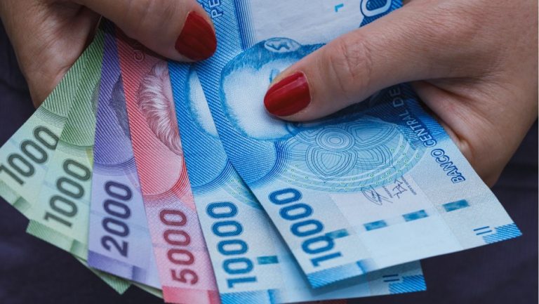 Comienza el pago del bono COVID-19: Revisa quién puede cobrarlo y cómo hacerlo