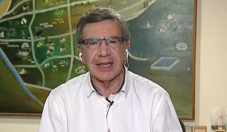 Joaquín Lavín asegura que malls no abrirán en Las Condes todavía