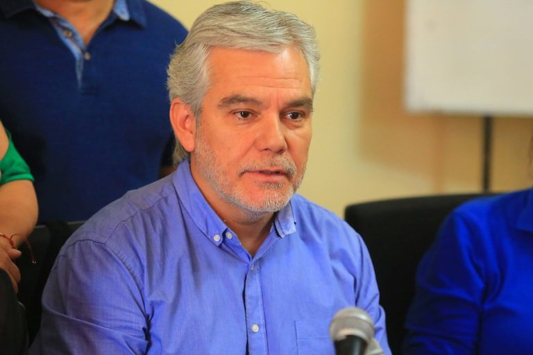 Presidente de la ANEF llama a funcionarios públicos a que “no se presenten” a trabajar presencialmente