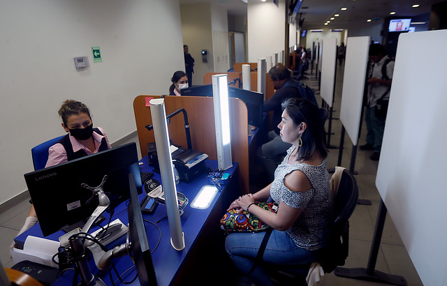 Quiénes y cuándo: Lo que debes saber del regreso de los empleados públicos a su trabajo presencial