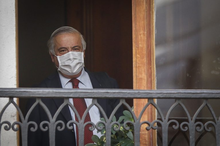 3 comunas entrarán en cuarentena y Mañalich calificó como “grave error” cerrar escuelas por COVID-19