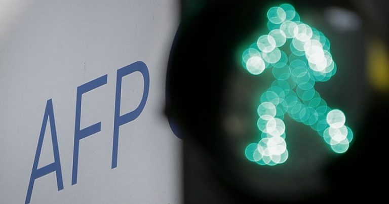 Busca nacionalizar fondos de pensiones: Senadores presentarán proyecto que elimina las AFP