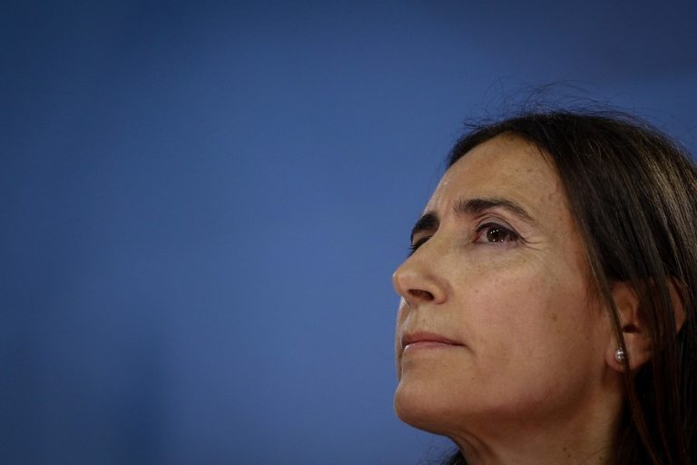 Carolina Schmidt asegura que el coronavirus no alterará las metas medioambientales