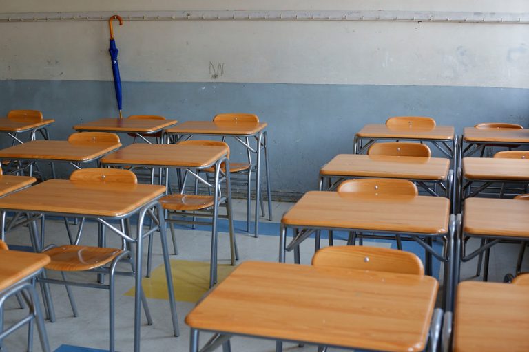 3 comunas entraron en cuarentena y Mineduc asegura que clases presenciales continuarán suspendidas